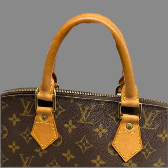 Authentic Louis Vuitton Monogram Alma Bag - Picture 5 of 16